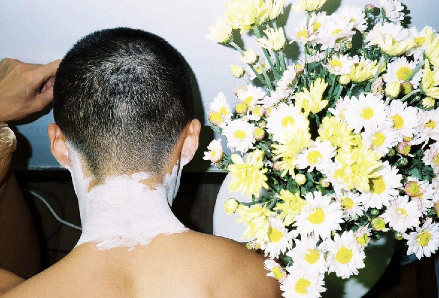 Lin Zhipeng aka No.223, Untitled (white neck and flower), 2010.